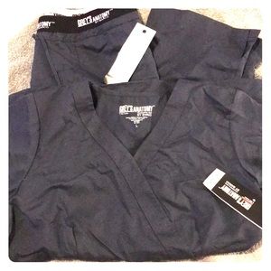 NWT Grey’s Anatomy by Barco scrub top and pants